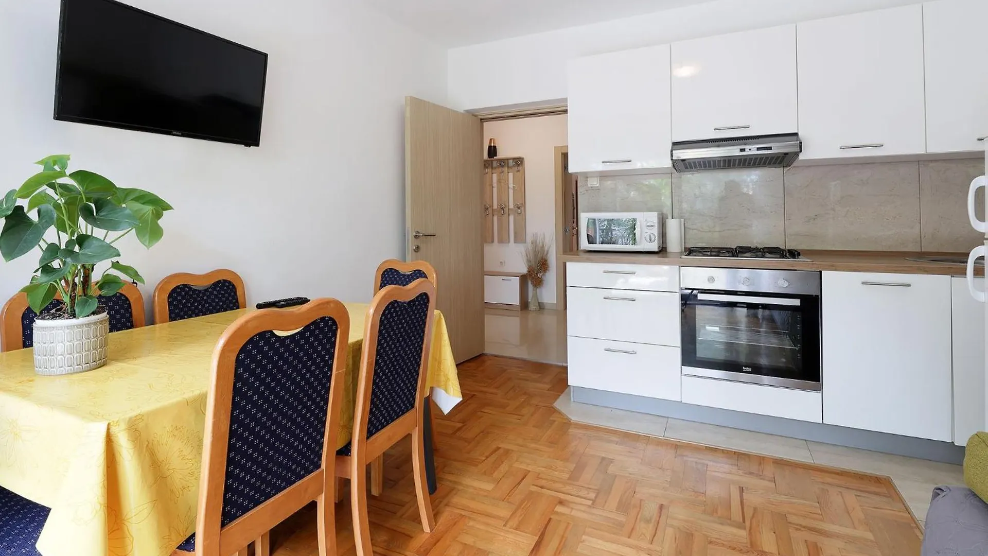 Apartment Apartmani Pintar-1 By Interhome Jadranovo